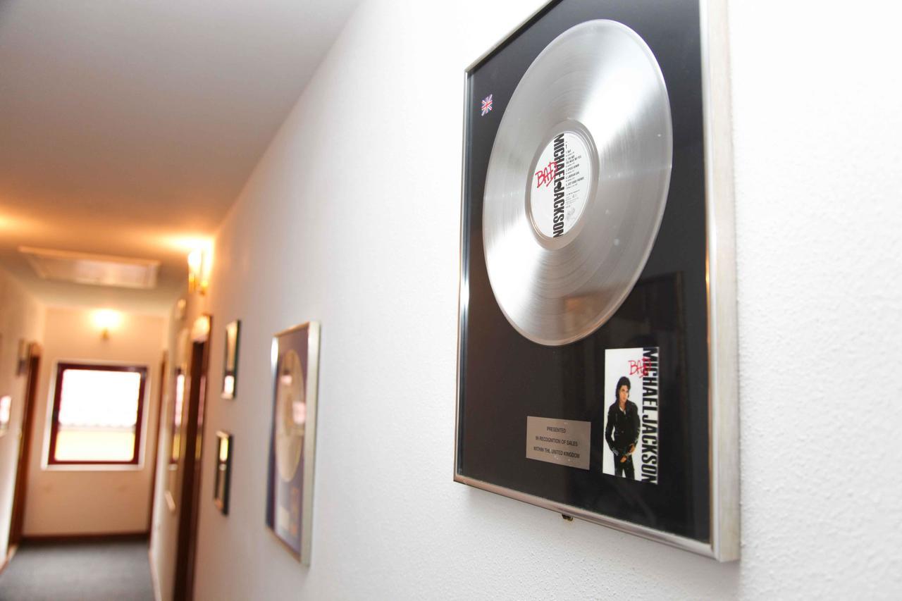 Hard Rock Rooms For Two リヴノ エクステリア 写真
